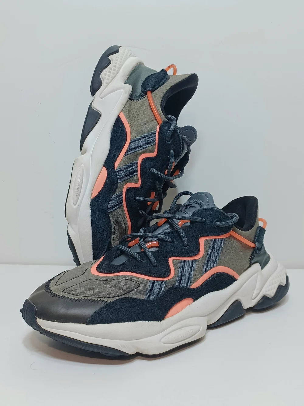 Adidas Ozweego 'Black Signal Coral' men's size 9